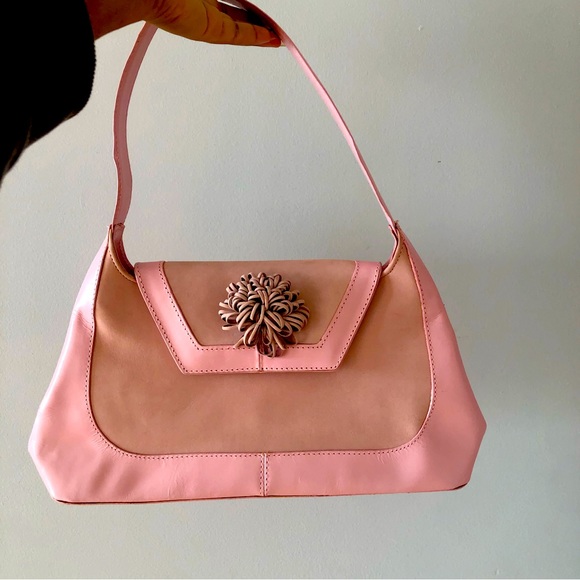 Y2K genuine leather pink shoulder bag. - Picture 2 of 9